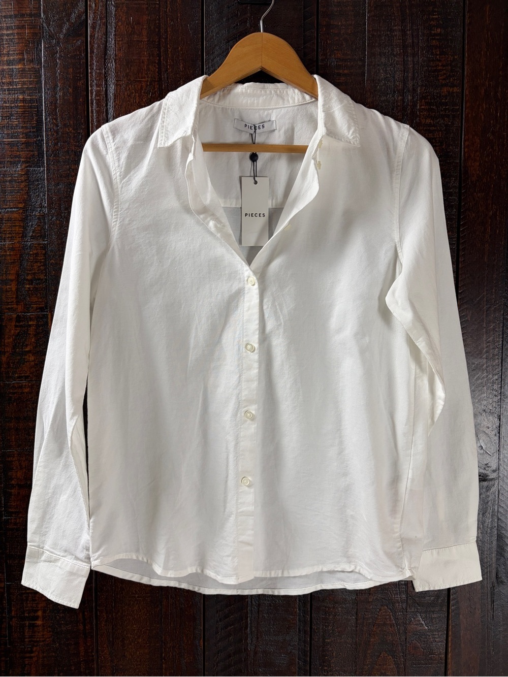 PIECES Women’s White Button-Up Oxford Shirt NWT Small - Picture 3 of 9